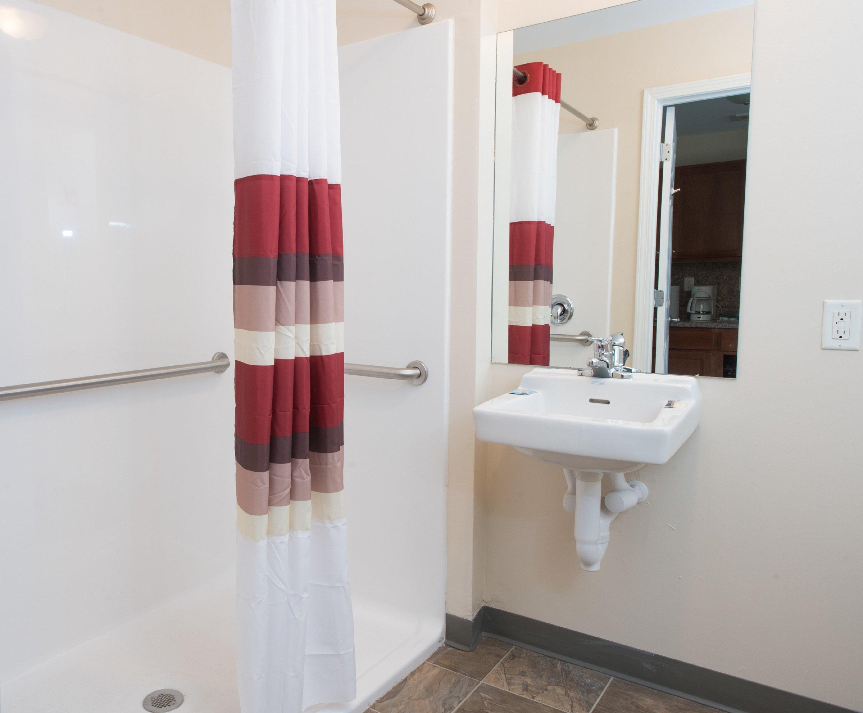 Red Roof Inn & Suites Dickinson Zewnętrze zdjęcie