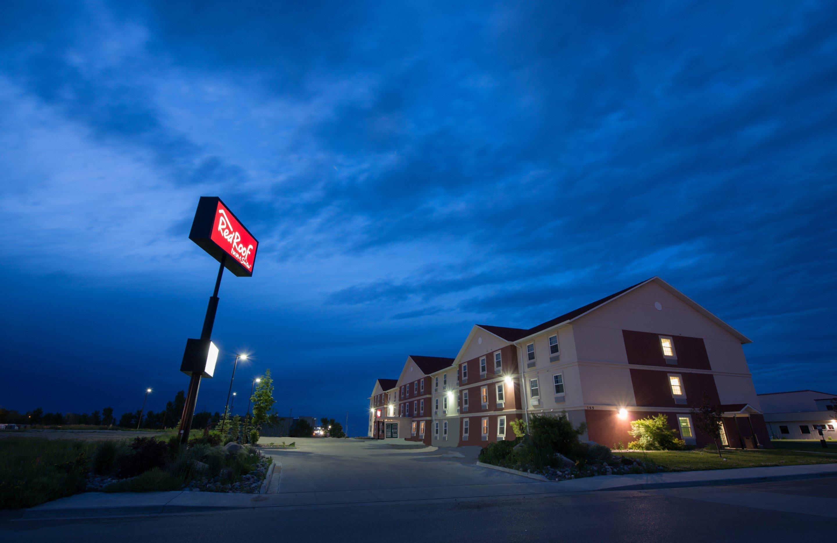 Red Roof Inn & Suites Dickinson Zewnętrze zdjęcie