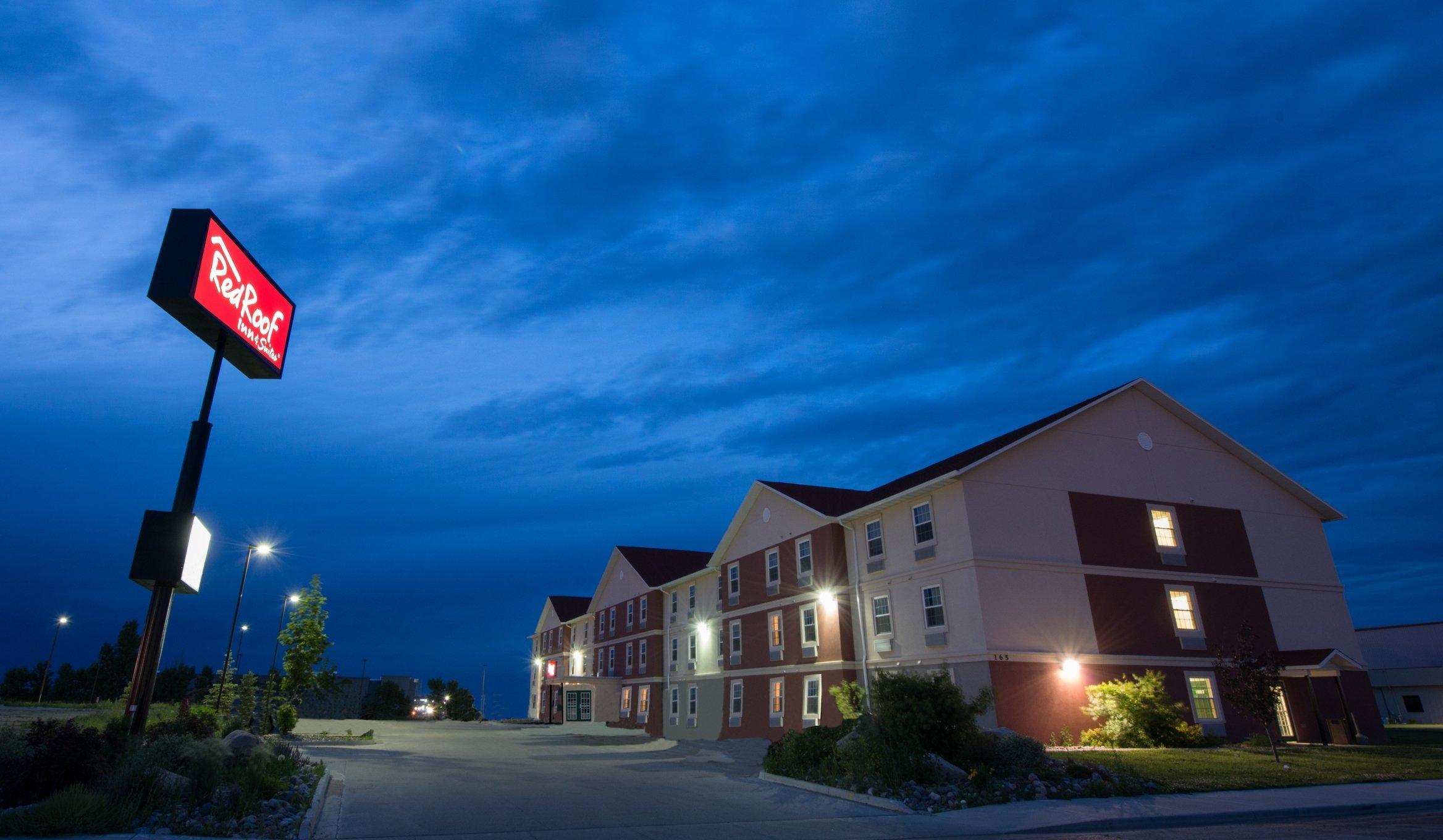 Red Roof Inn & Suites Dickinson Zewnętrze zdjęcie