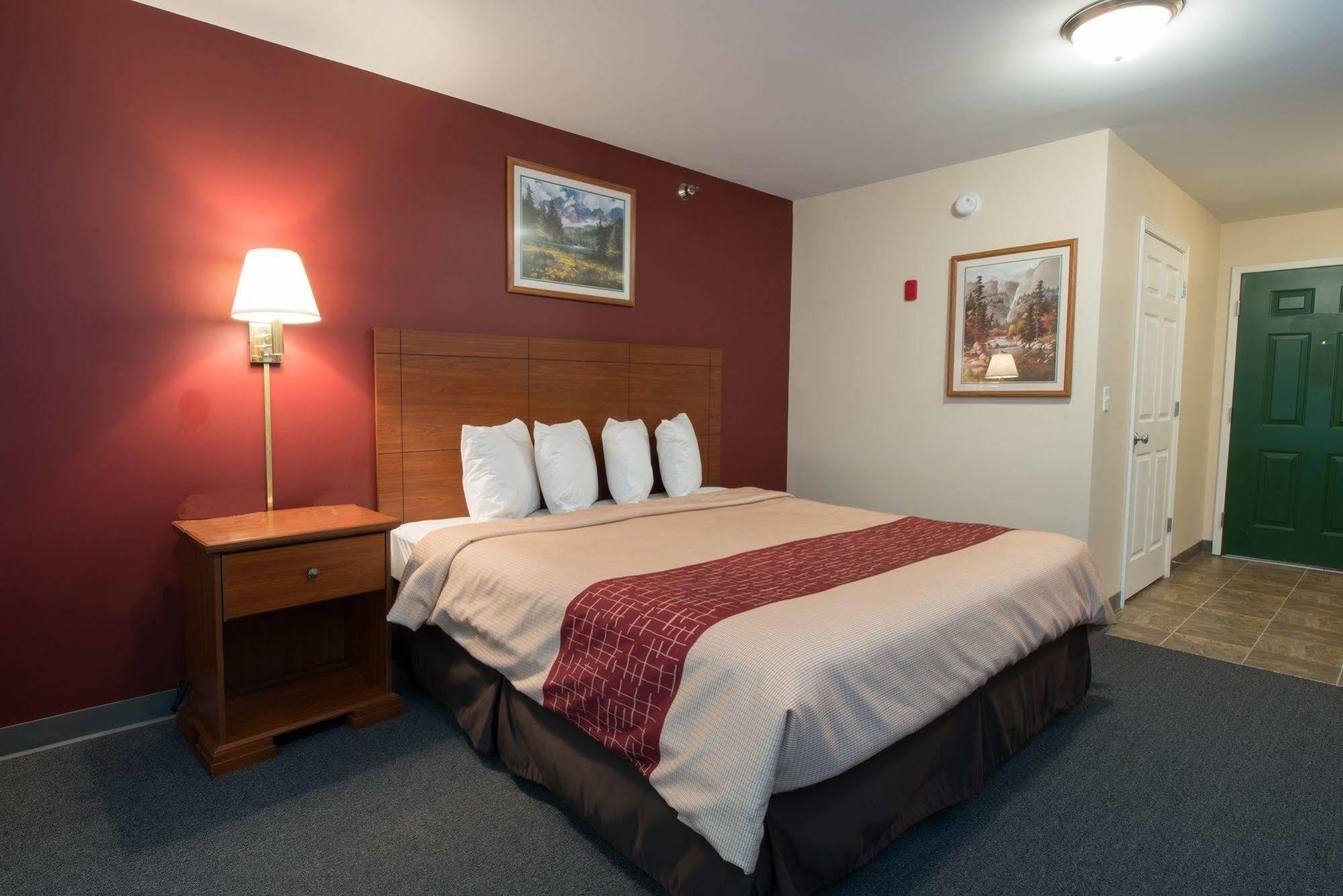 Red Roof Inn & Suites Dickinson Zewnętrze zdjęcie